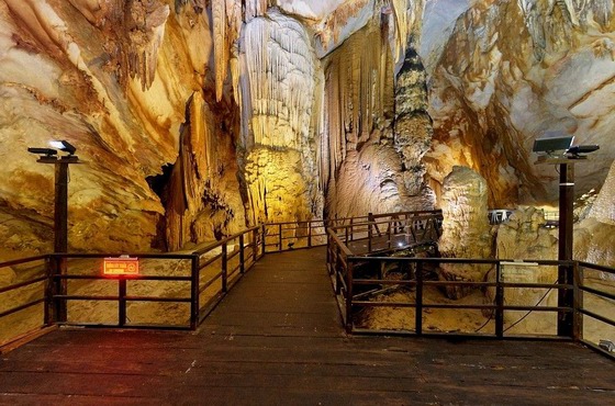Thien Duong cave in Quang Binh Thien Duong cave in Quang Binh