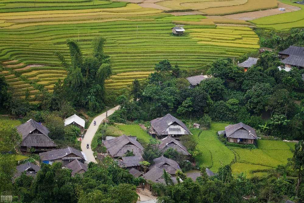 Peaceful Thai village by the rice terraces of Mu Cang Chai